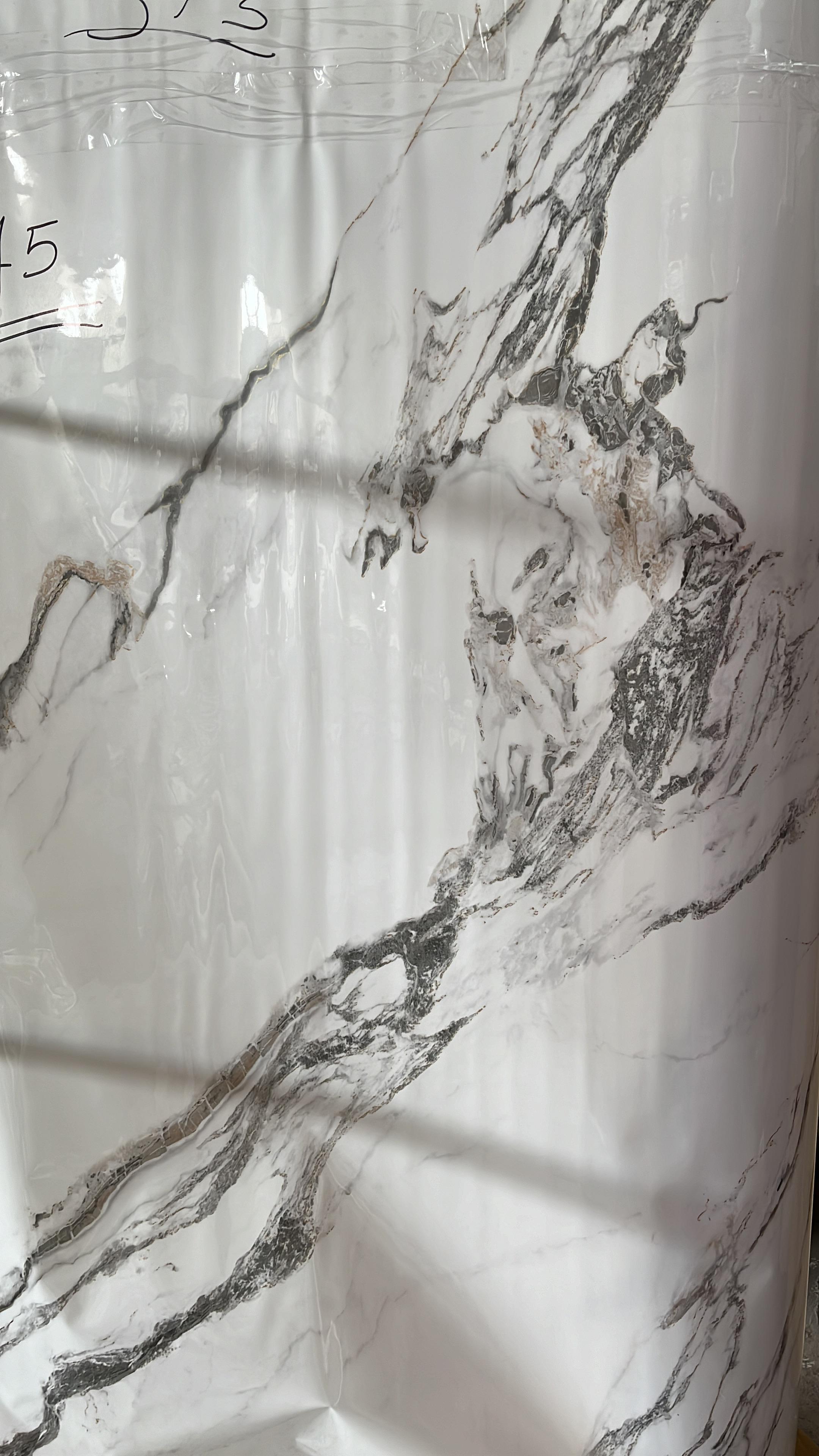 GOLD MATTALIC MARBLE